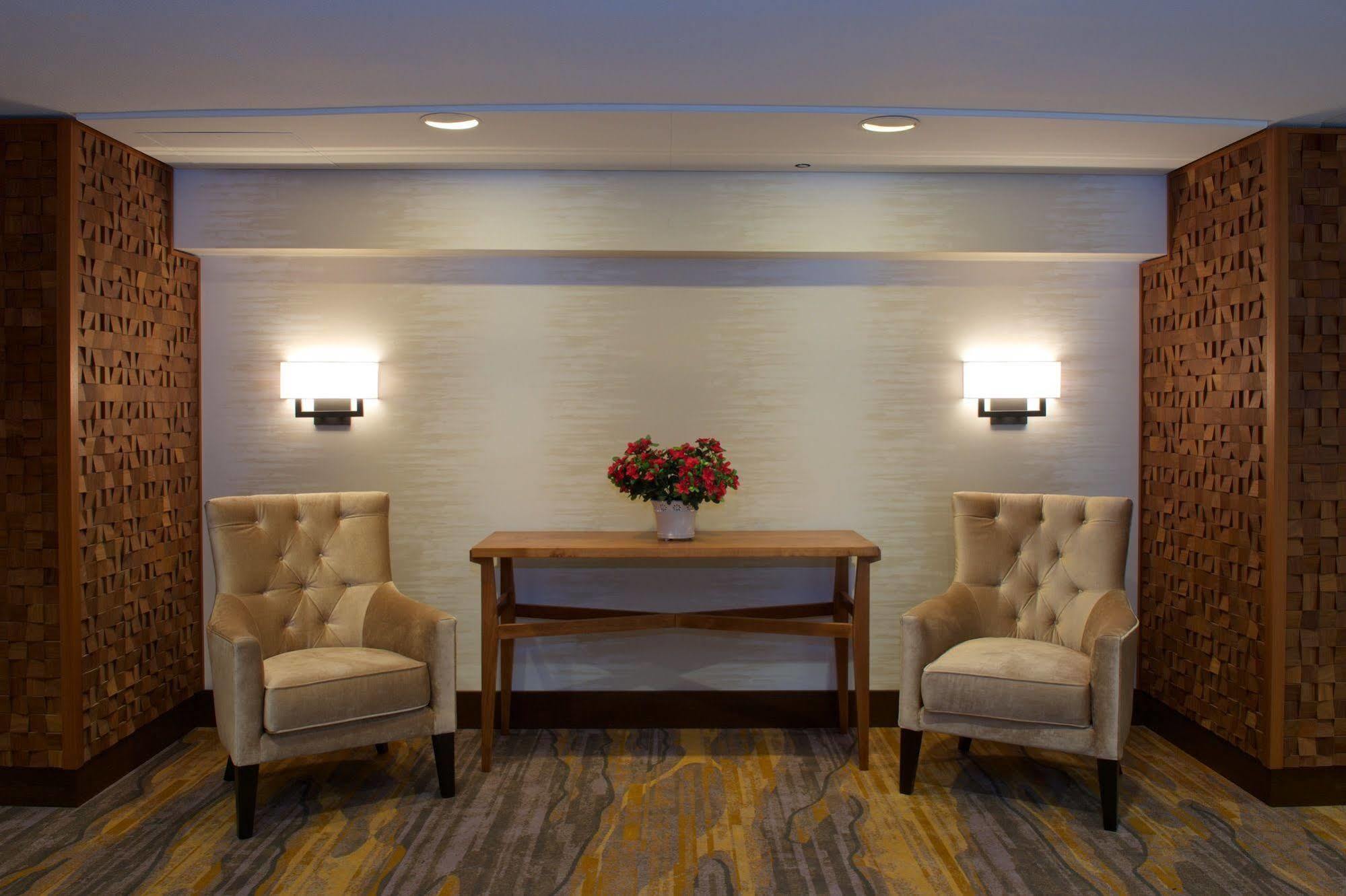 Coast Tsawwassen Hotel