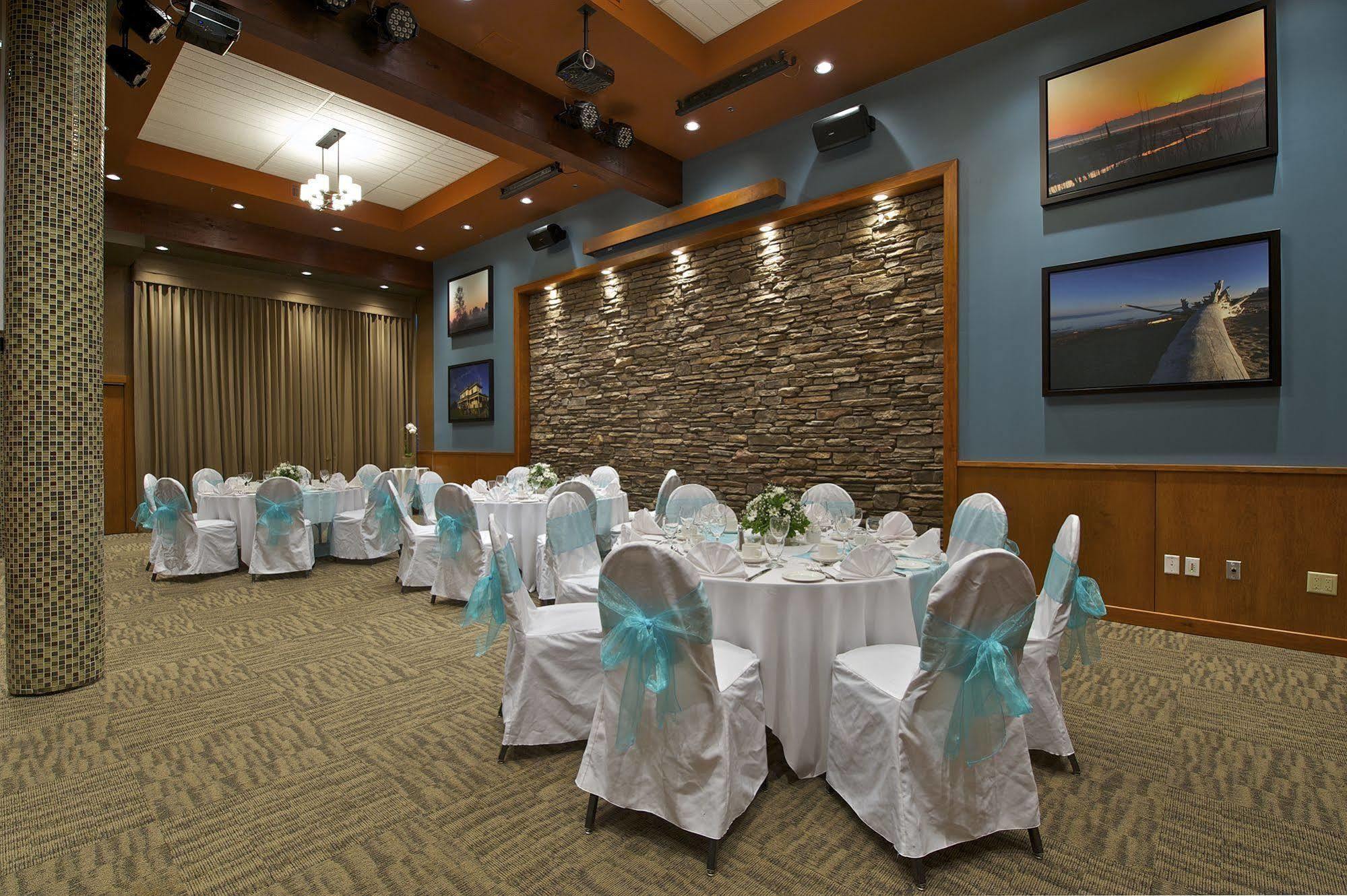 Hotel Coast Tsawwassen